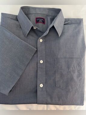 UNTUCKit Men's Short Sleeve Button-Down Shirt — Dusty Blue